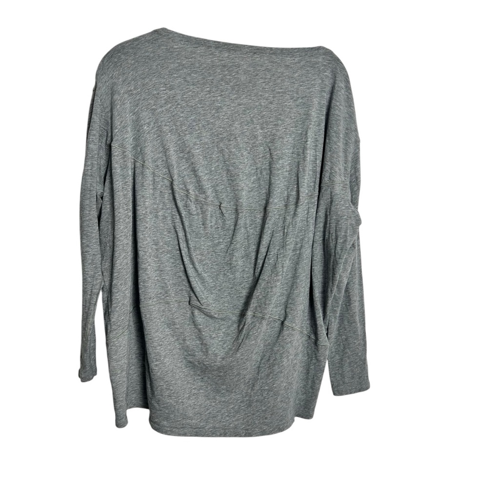 LULULEMON Grey Comfortable 3/4 Length Sleeve Top - Picture 2 of 3